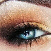 макияж глаз коричневыми тенями